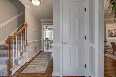 Enter to the lovely foyer where you are greeted by