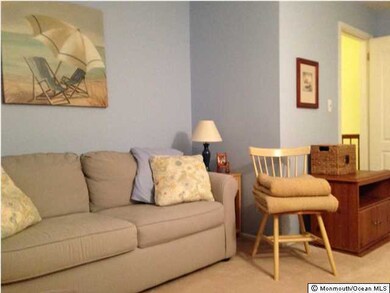 44 Kinnoll Hill Ct unit 7, Freehold, NJ 07728 - photo 6