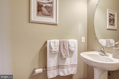 23130 Newcut Rd, Clarksburg, MD 20871 - photo 7