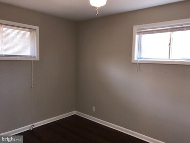 293 Clementon Rd, Berlin, NJ 08009 - photo 7