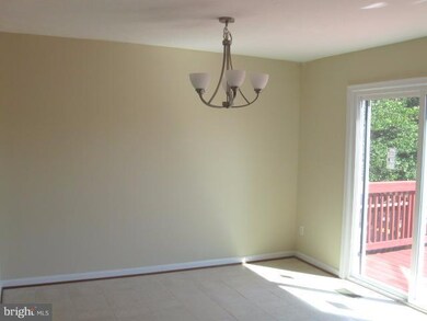 7772 Moonfall Ct, Pasadena, MD 21122 - photo 3