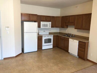 4511-Twain-Circle-202-1