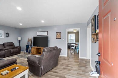 302 Pineridge Dr, Hopkinsville, KY 42240 - photo 2