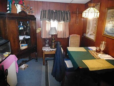 113 Frigate St, Jamestown, RI 02835 - photo 2