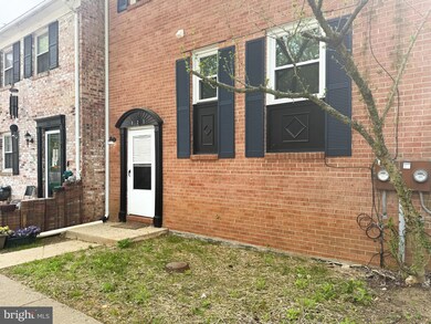 828 Calvert Towne Dr, Prince Frederick, MD 20678 - photo 2