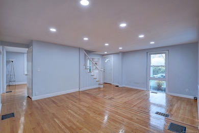 204 Trout Brook Dr, West Hartford, CT 06110 - photo 2