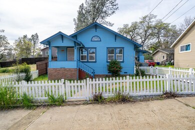1328 Magnolia St-2