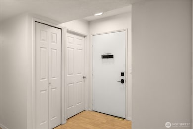 14331 124th Place NE unit C40, Kirkland, WA 98034 - photo 4