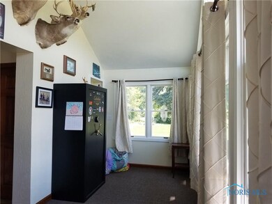 20805 W Camper Rd, Genoa, OH 43430 - photo 4