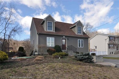 109 Sycamore Dr, Cranston, RI 02921 - photo 2