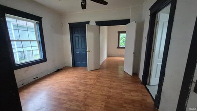 421 S Warren St, South Bend, IN 46619 - photo 4