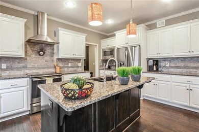 1521 SW 44th St, Lees Summit, MO 64082 - photo 6