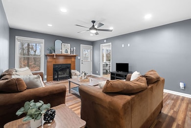 429 Sarah Dr, Clarksville, TN 37042 - photo 5