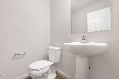 605 Muirfield Dr, Eaton Rapids, MI 48827 - photo 7