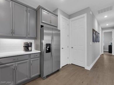 Kitchen w/ Pantry