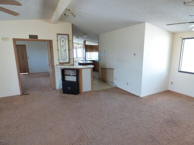 023-235803 great room (1)