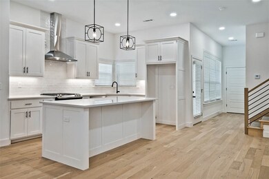 510 W Persimmon St, Rogers, AR 72756 - photo 7