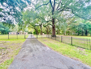 6001 Wooded Acres Rd, Vancleave, MS 39565 - photo 7