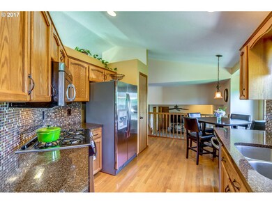 2195 SW Daybreak Way, Troutdale, OR 97060 - photo 7