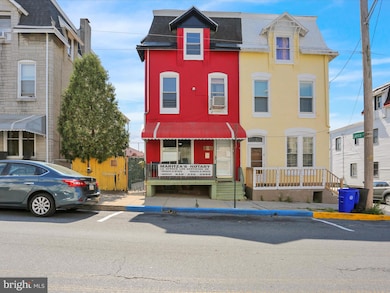 816 Douglass St, Reading, PA 19604 - photo 2