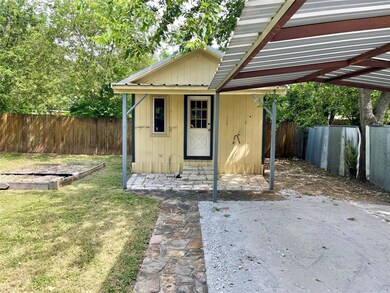 308 W Russell St, Weatherford, TX 76086 - photo 6