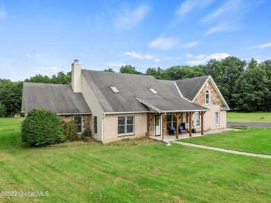 5 Skipperhill Ln, Ballston Spa, NY 12020 - photo 2