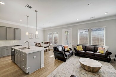 817 Shallow Hollow Dr, Houston, TX 77018 - photo 2