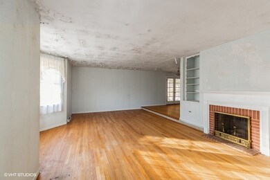 910 Ash St, Flossmoor, IL 60422 - photo 2