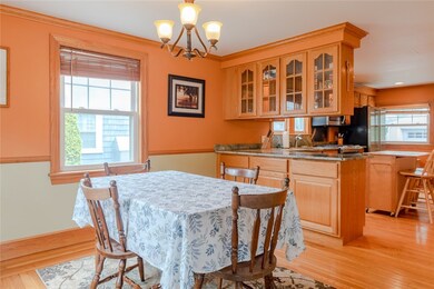 Gorgeous cabinets with open space