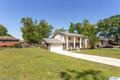 122 Nottingham Rd, Rainbow City, AL 35906 - photo 4