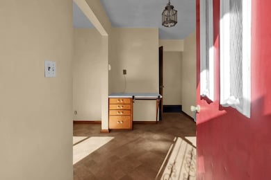 2331 Fleming Falls Rd, Mansfield, OH 44903 - photo 2