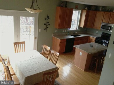 12056 Kemps Landing Cir, Manassas, VA 20109 - photo 3