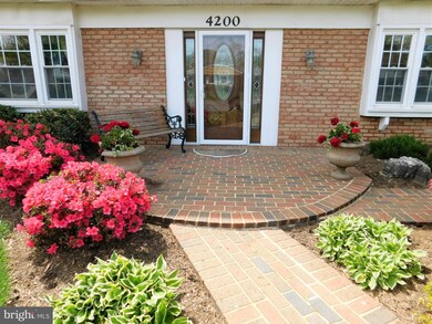 4200 Majestic Ln, Fairfax, VA 22033 - photo 2