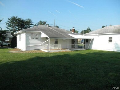 931 Tolstoy St, Freemansburg, PA 18017 - photo 3