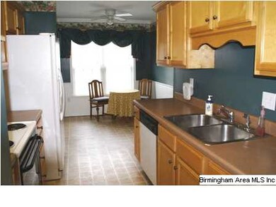 Nice Kitchen with eat in area.