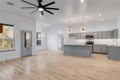 4208 N Shadybrook Dr, Midwest City, OK 73110 - photo 6