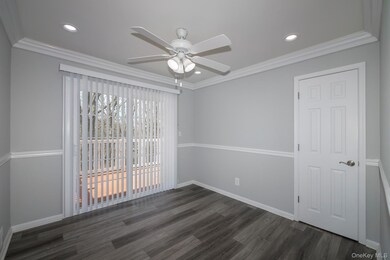 6 Presidents Dr unit 6-3A, Port Jefferson, NY 11777 - photo 6