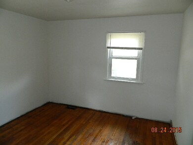 50 Wisconsin Ave, Waukegan, IL 60085 - photo 7