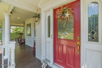 Front Door/Porch