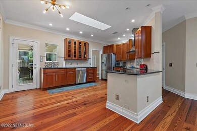 08-Kitchen