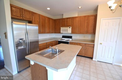 103 Lavenport Cir, Frederick, MD 21702 - photo 5