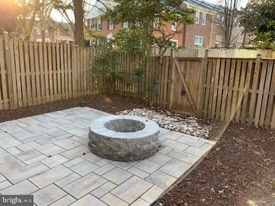 2370 Albot Rd, Reston, VA 20191 - photo 2