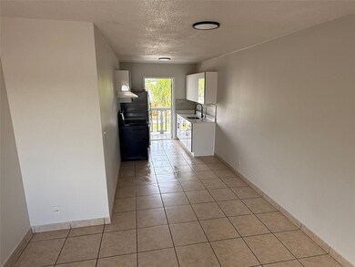 720 NE 7th St unit 7, Hallandale Beach, FL 33009 - photo 3