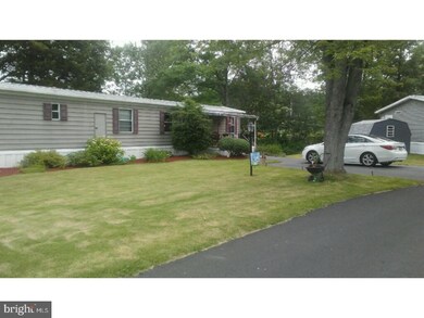 13 Fairway Ct, Quakertown, PA 18951 - photo 2