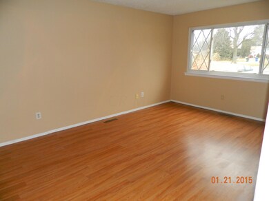 2793 Moundcrest St, Columbus, OH 43232 - photo 2