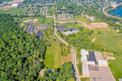 402 Riverview Ridge Place, Combined Locks, WI 54113 - photo 4