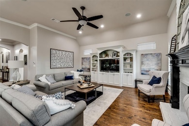 8200 Woods Ln, North Richland Hills, TX 76182 - photo 6