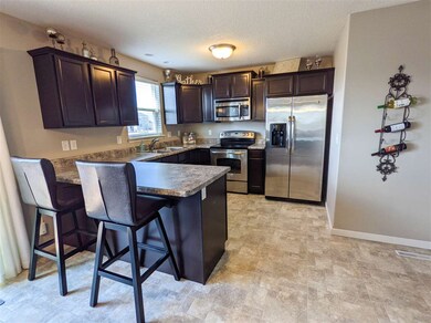 5119 Luke St, Cedar Falls, IA 50613 - photo 7