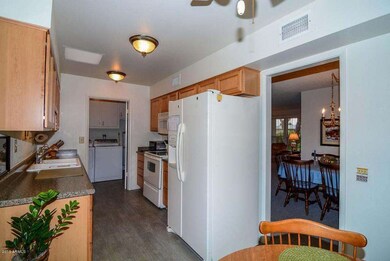 17062 N 106th Ave, Sun City, AZ 85373 - photo 4