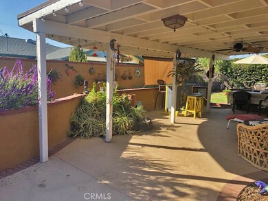 Designed for those who love a low maintenance lifestyle, automatic sprinklers and a drip system for all the beautiful plants that adorn this fantastic retreat. Professional Photo's coming soon.